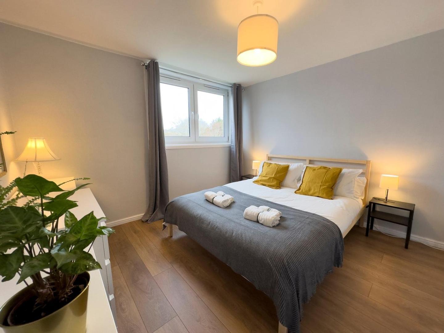 Scandi Style Apartment With Stunning Views Линлитгоу Экстерьер фото