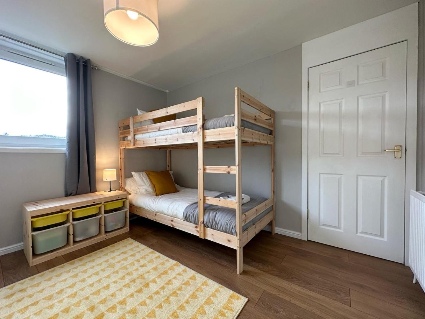 Scandi Style Apartment With Stunning Views Линлитгоу Экстерьер фото
